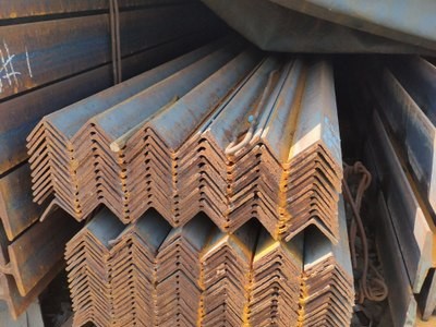 唐钢热轧等边角钢厂家直发 现货销售不等边角钢 国标角钢非标角钢