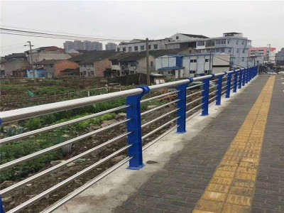 现货201不锈钢复合管 低价销售不锈钢碳钢复合管 桥梁护栏专用