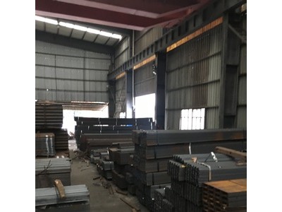 角钢Q235B国标冲孔热轧黑角钢幕墙专用镀锌角钢不等边规格角钢