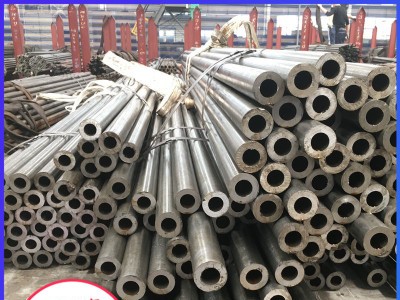 现货批发20#精密钢管45#小口径精拉光亮冷拔精密无缝钢管加工定制