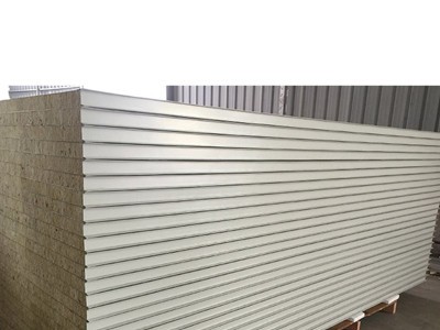 厂家批发岩棉彩钢板工业厂房用夹芯板 压型玻镁岩棉夹芯彩钢定制