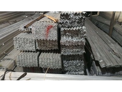 厂家直销等边角钢多种型号欢迎订购