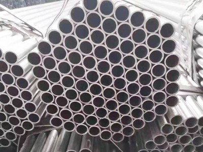 镀锌管 友发华岐金州正大国强各大钢厂万吨库存批发零售