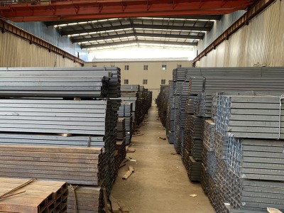 厂家直销唐钢马钢莱钢国标热轧槽钢价格优惠一支起售