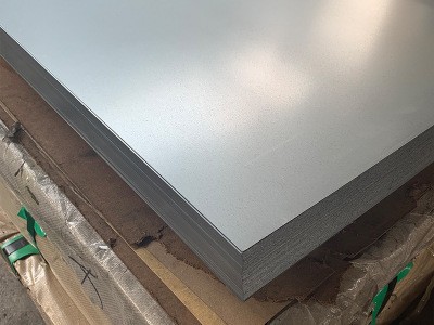 现货直供 无花镀锌环保无油平板 1.5×1220×2440 定分条各种长度