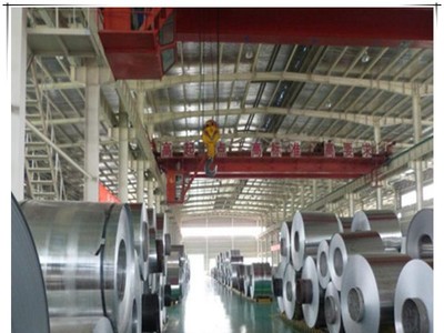 1060纯铝板 压花橘皮铝卷 保温铝皮 厂家价格 纵剪分切贴膜倒小卷