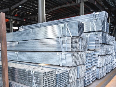 无锡厂家供应镀锌钢方管Q235B无缝小方管15*15 镀锌方管300*100