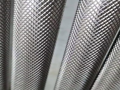 厂家网纹直纹滚花拉花表面304不锈钢圆条钢棒内外攻牙车螺纹M3456