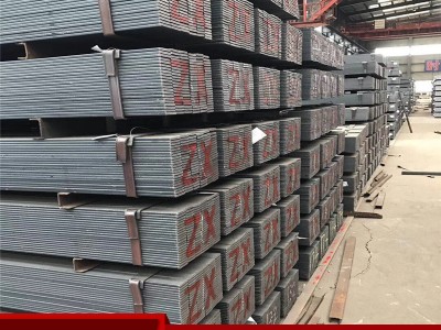 厂家批发扁铁扁钢镀锌扁铁钢带镀锌钢带热轧扁铁钢条型材贵州销售