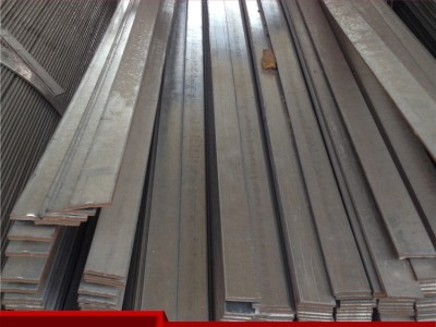 贵州现货q235扁铁扁钢镀锌扁铁钢带镀锌钢带热轧扁铁钢板条批发