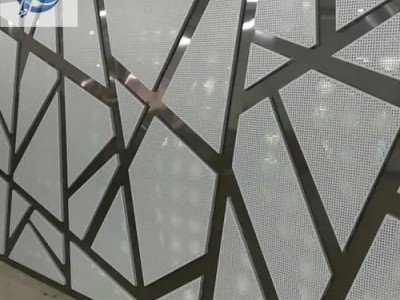 蜂窝铝板制作 厂家制作冲孔铝单板 商超装饰用铝天花板
