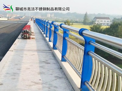 山东厂家 桥梁不锈钢复合管护栏 防撞护栏 河道景观护栏