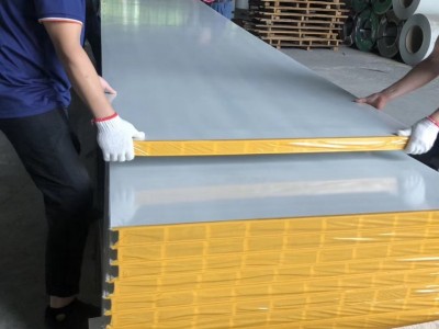 大量供应中空玻镁彩钢板 吊顶板 玻镁彩钢板 厂家批发