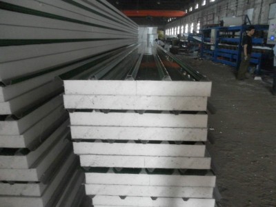 天津彩钢夹芯板 聚苯夹心彩钢板 泡沫夹芯板 泡沫复合板 泡沫板