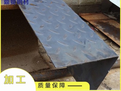 Q235B 佛山厂家钢板 楼梯板防滑花纹铁板 镀锌无花 平直中厚板