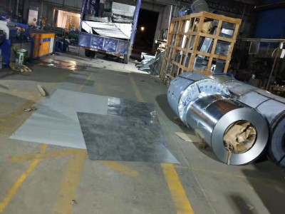 厂家批发 批发定做白铁皮弯头 螺旋风管 消防排烟风管 油烟罩