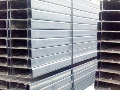 镀锌C型钢 不锈钢C型材定制屋面檩条建筑槽镀锌C型材冷弯型钢冲孔