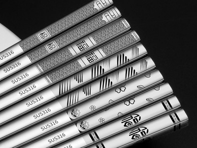 316不锈钢筷子 加厚合金防滑筷子家用隔热中式方形筷子厂家直供