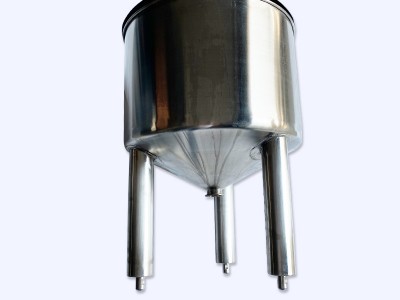 家供应不锈钢储水桶 三脚单层锥形底储水桶 食品级液体搅拌罐