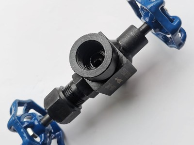 厂家供应内螺纹针型阀 J19h型号针阀 定制压力表三通阀碳钢针型阀