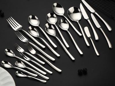 厂家批发月光刀叉勺不锈钢餐具西餐餐具套装牛排刀叉汤勺可logo